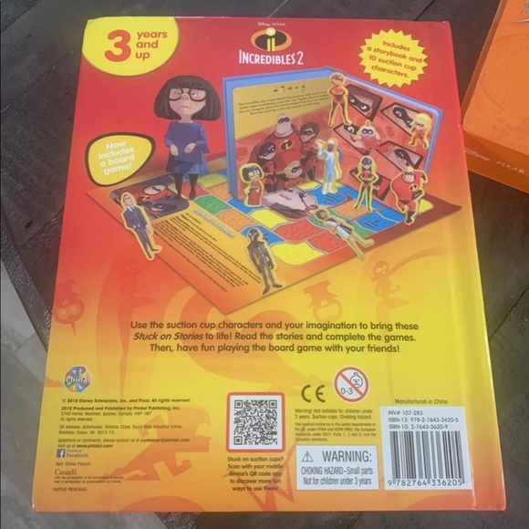Disney Incredibles 2 busy book w/10 game pieces - Picture 4 of 7